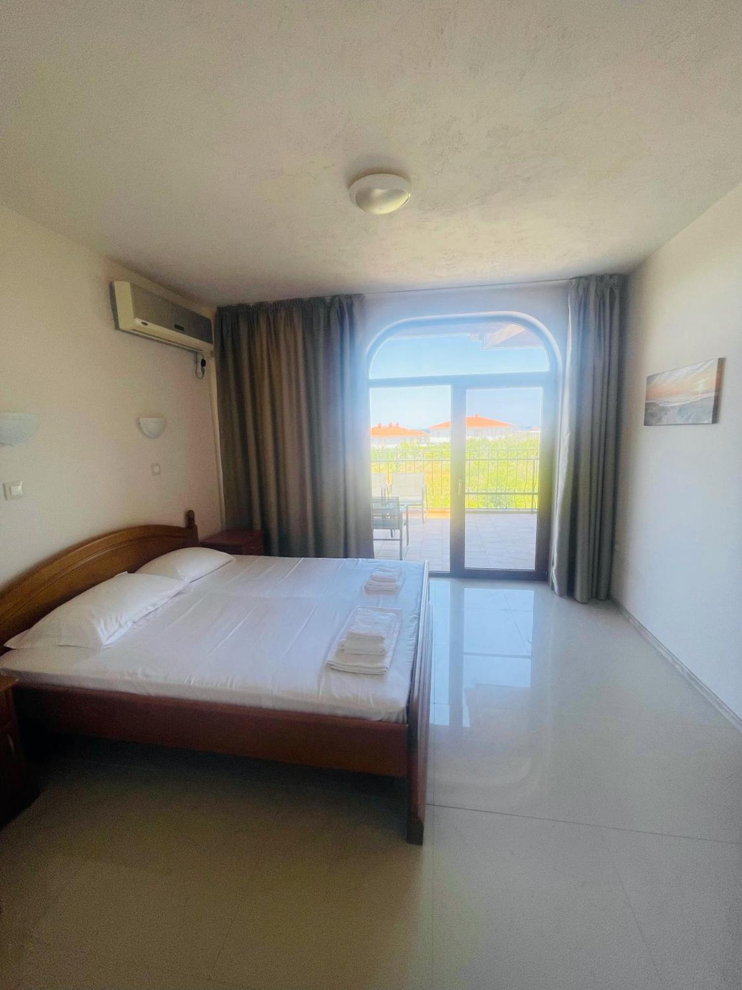 Private Apartment With Sea View Созополь Екстер'єр фото